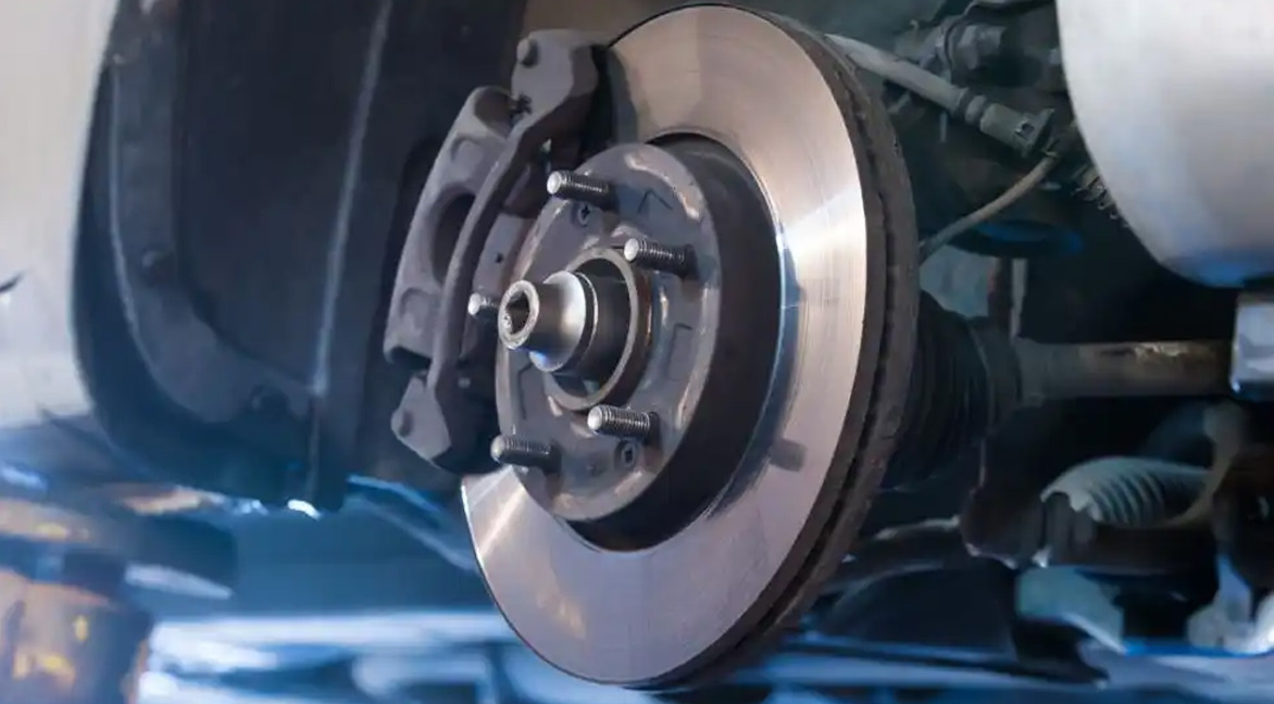 5 razones por las que suenan los freno de tu carro